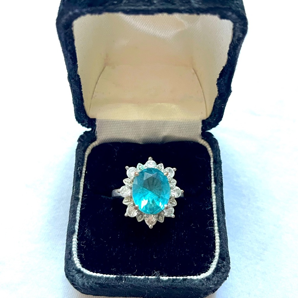 Vintage Blue crystal Ring